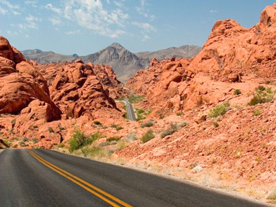 Mountain road where a knowledge of safe driving techniques is crucial